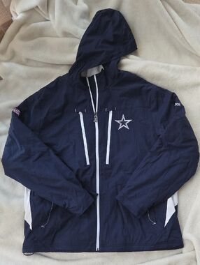 Reebok NFL Dallas Cowboys Hooded Windbreaker Jacket